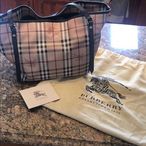 Gently used Burberry purse